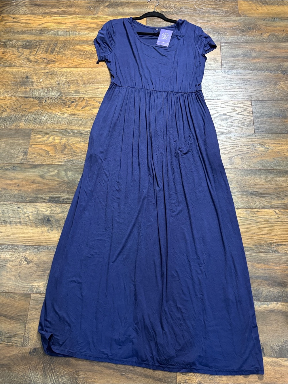 Classic Navy Maxi Dress with Short Sleeves
